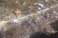 Haiyan Survivors Are Desperately Seeking Water, Food and Aid. How Can We Help?